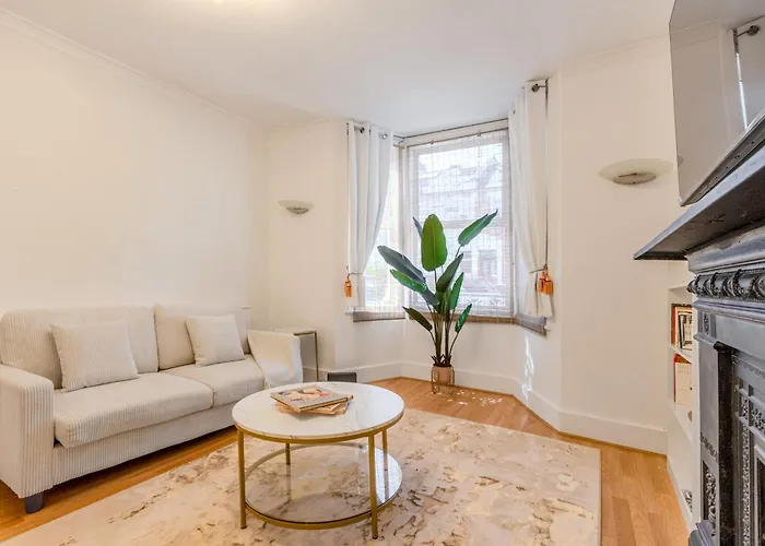 Stylish 3Br Fulham Home Near Chelsea With Garden